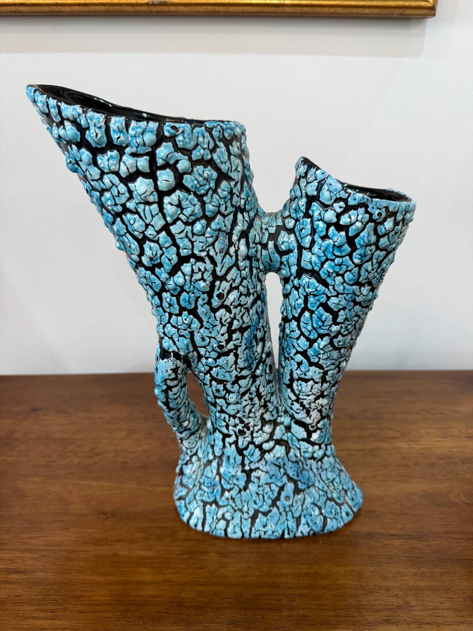 Large sculptural ceramic vase with textured turquoise blue and black glaze – Double horn – H. 31 cm
