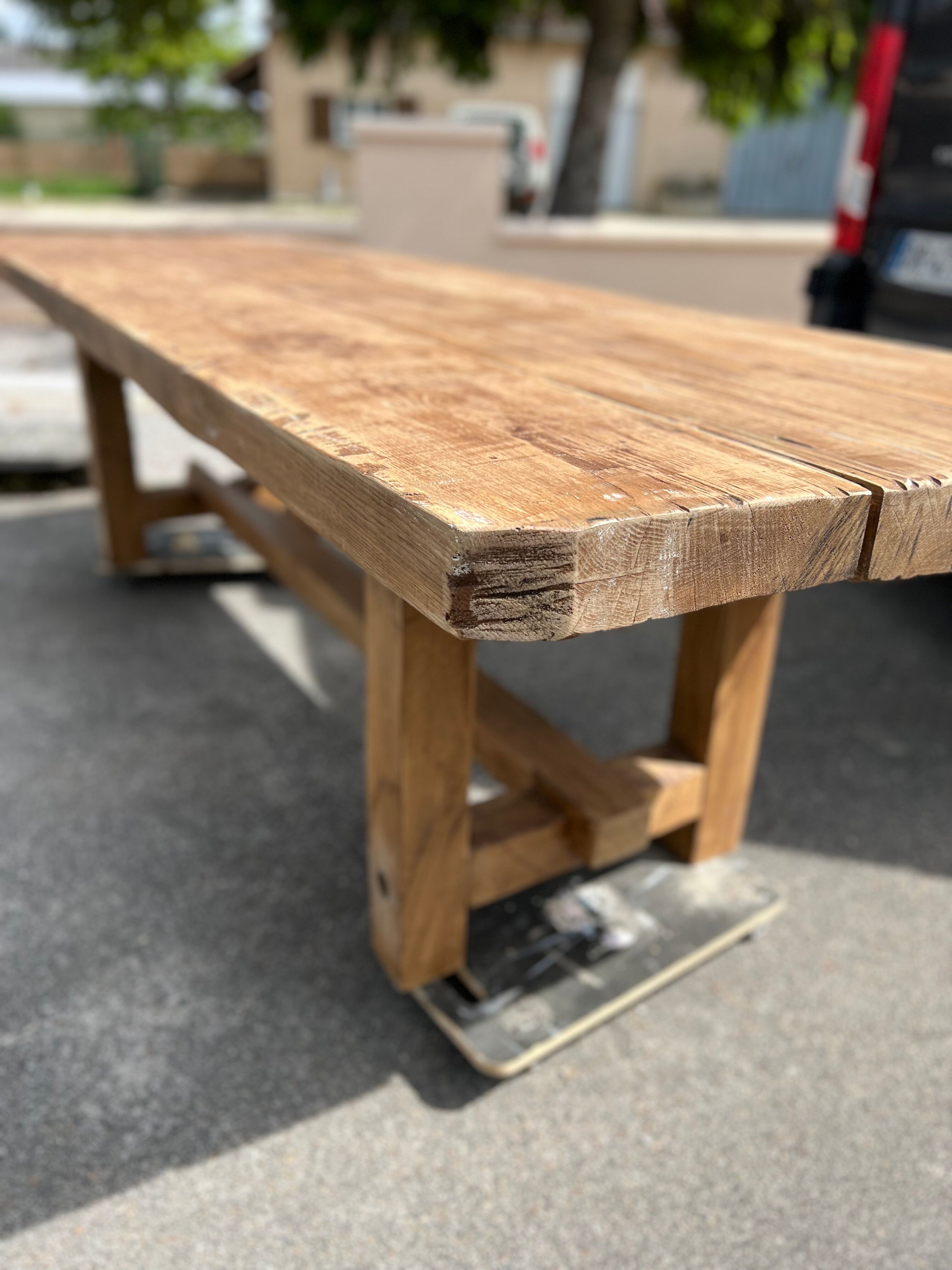 Farm table
