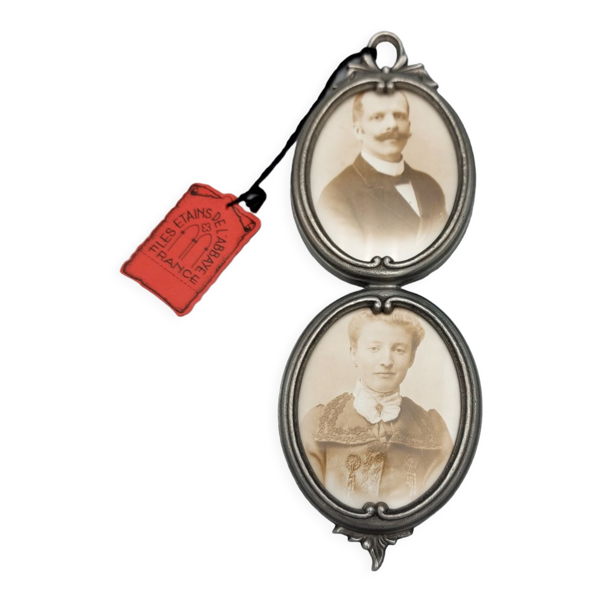 Tin frame The pewter of the abbey