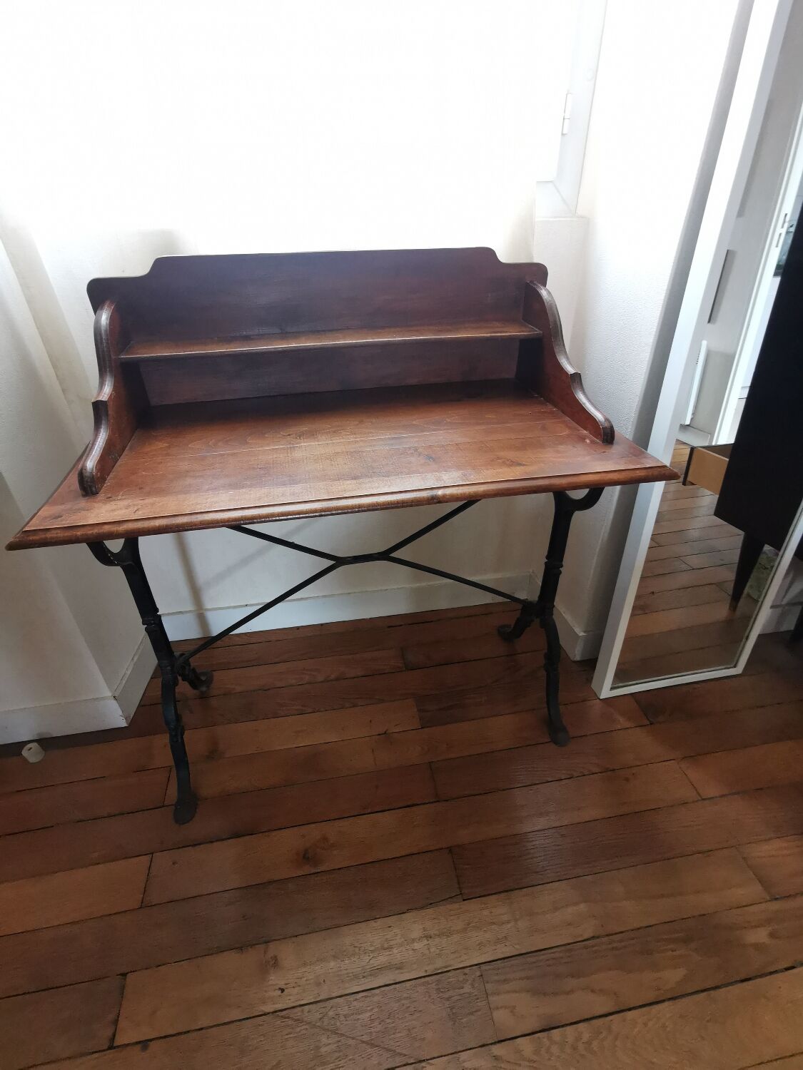 Bistro table secretary furniture dressing table