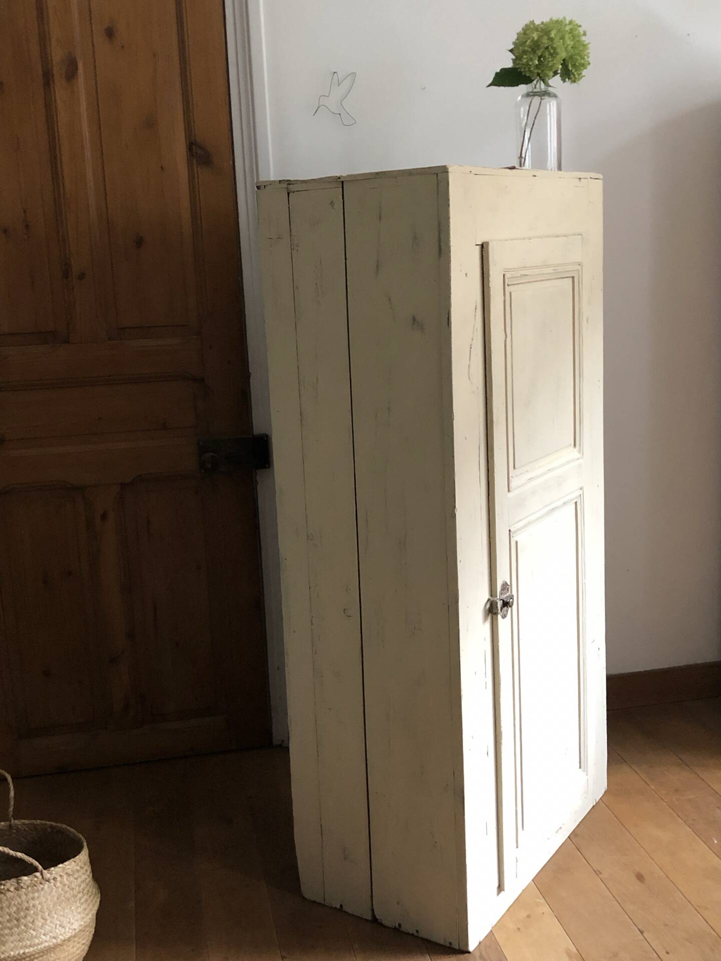 Armoire parisienne ancienne patinée