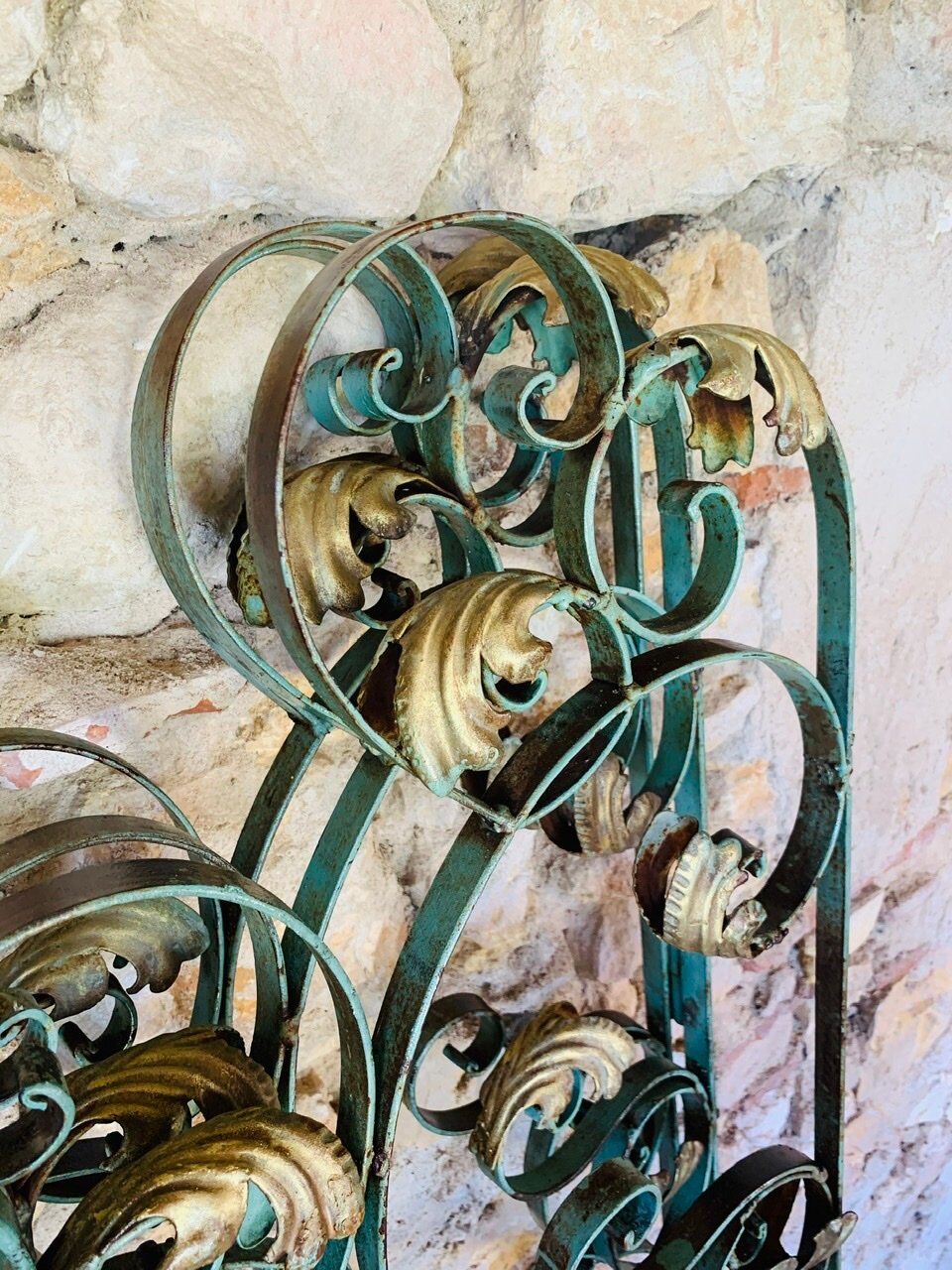 Screen, Art Deco wrought iron with floral decorations circa 30's