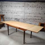 Vintage table 6/10 people