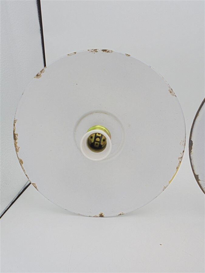 Duo of enamelled sheet metal sconces