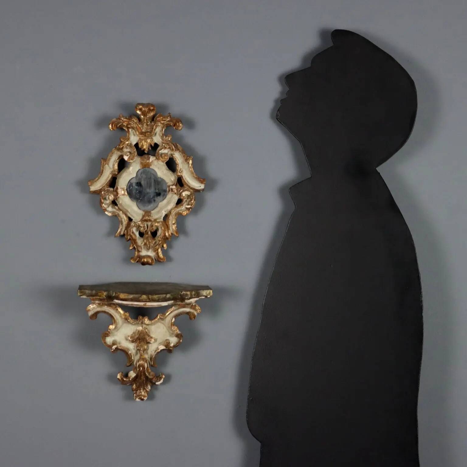 Shelf model with a carved wooden mirror, Baroque style, 19th century.
