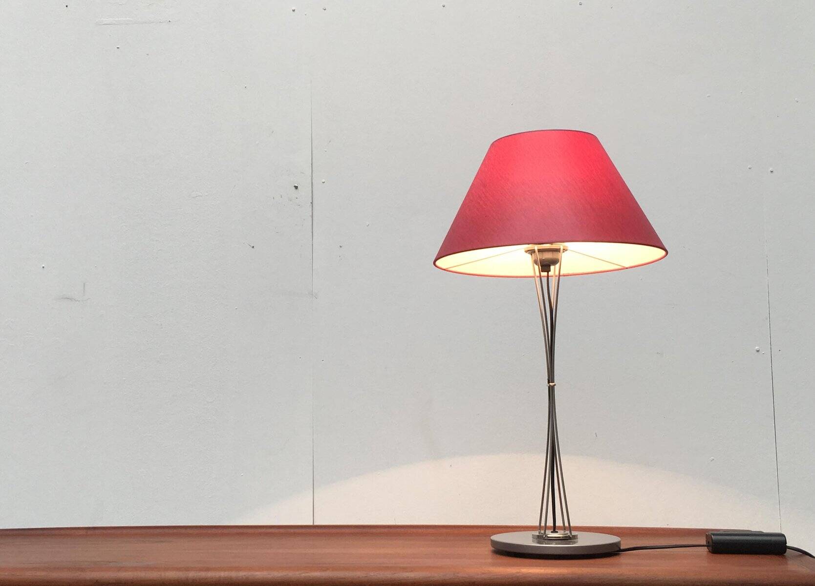 Contemporary table lamp Liz by Yaacov Kaufmann for Lumina