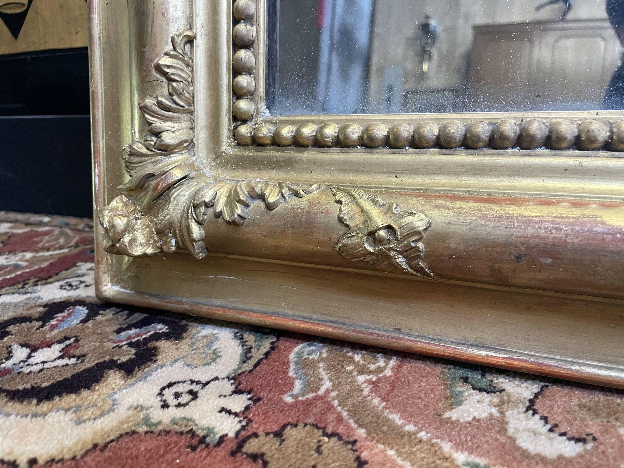 Miroir époque Louis Philippe en stuc doré 100x147cm