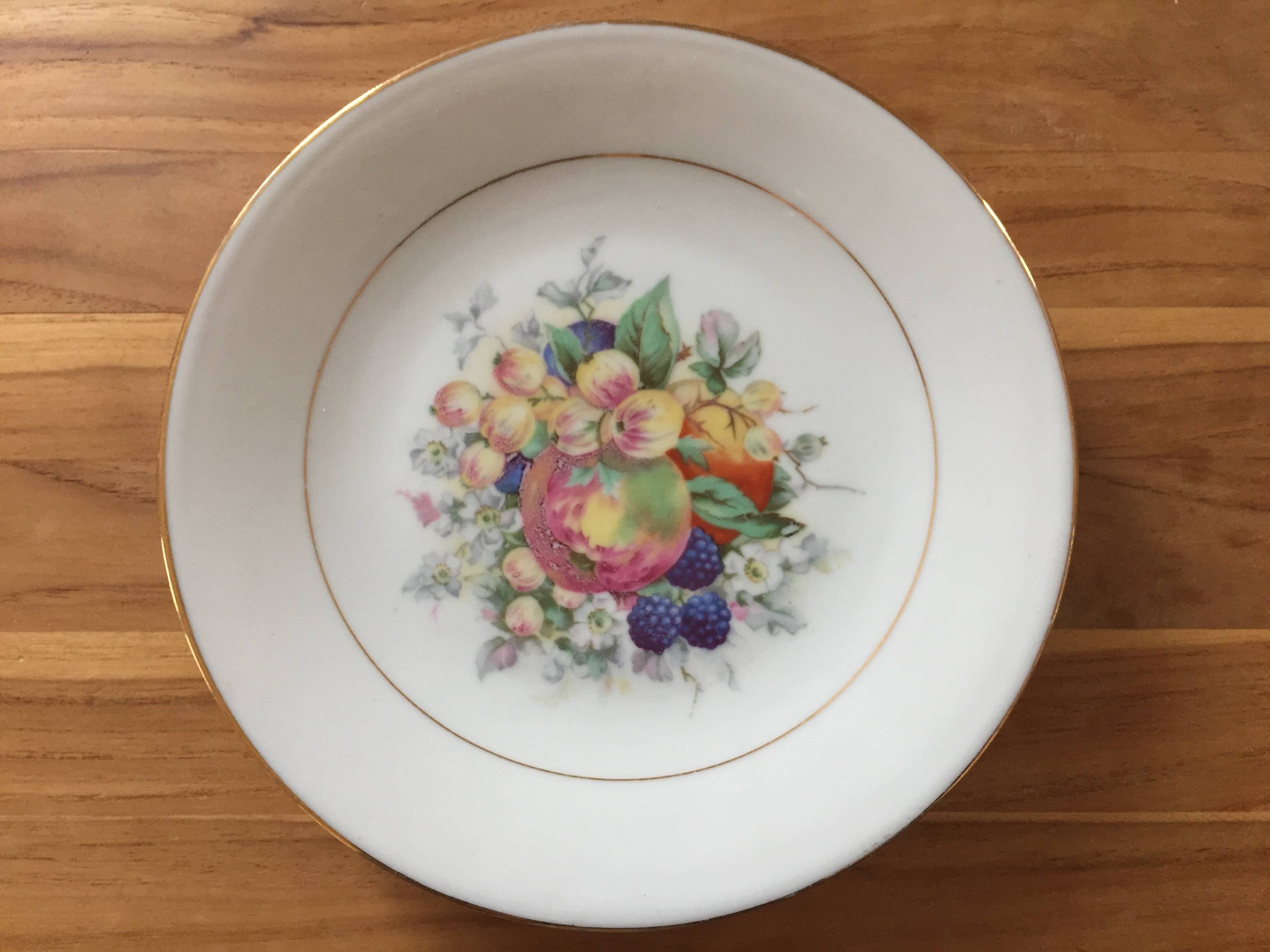 Vierzon UML porcelain cake dish