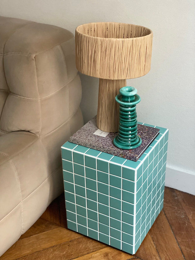 VColumn - turquoise blue/white