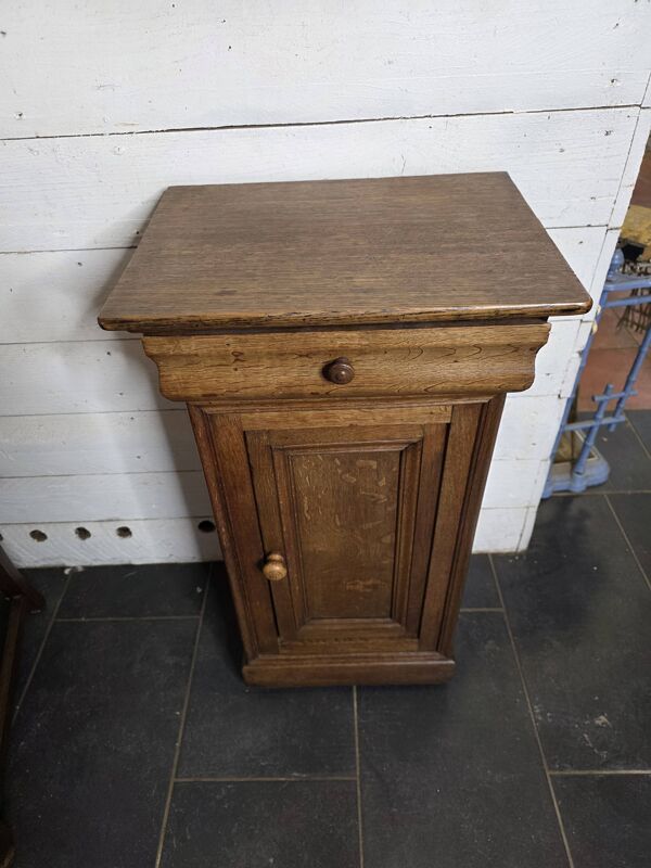 Table de chevet style Louis Philippe en chêne massif