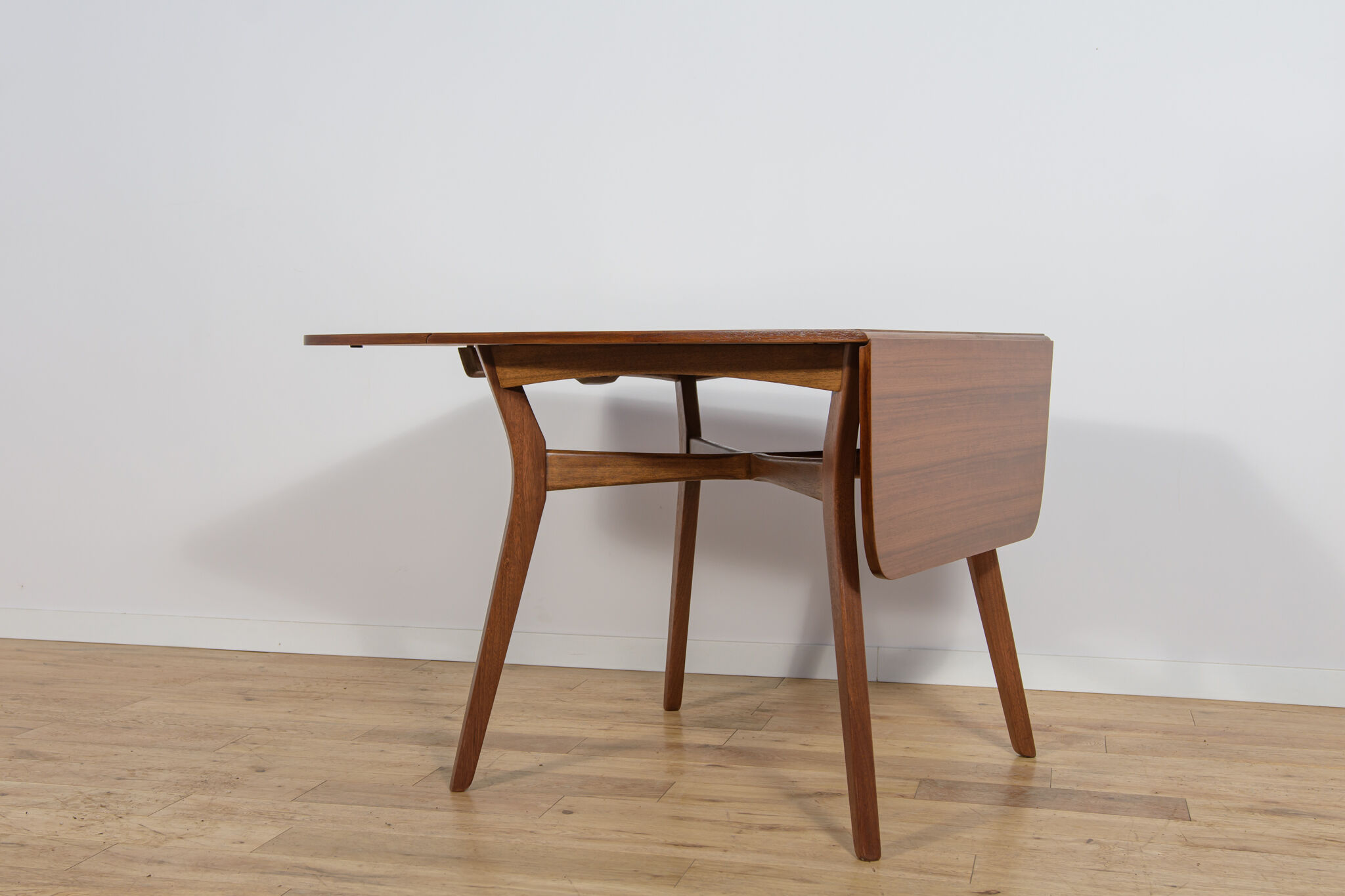 Mid-Century Butterfly Dining Table from G-Plan, United Kingdom, 1950s