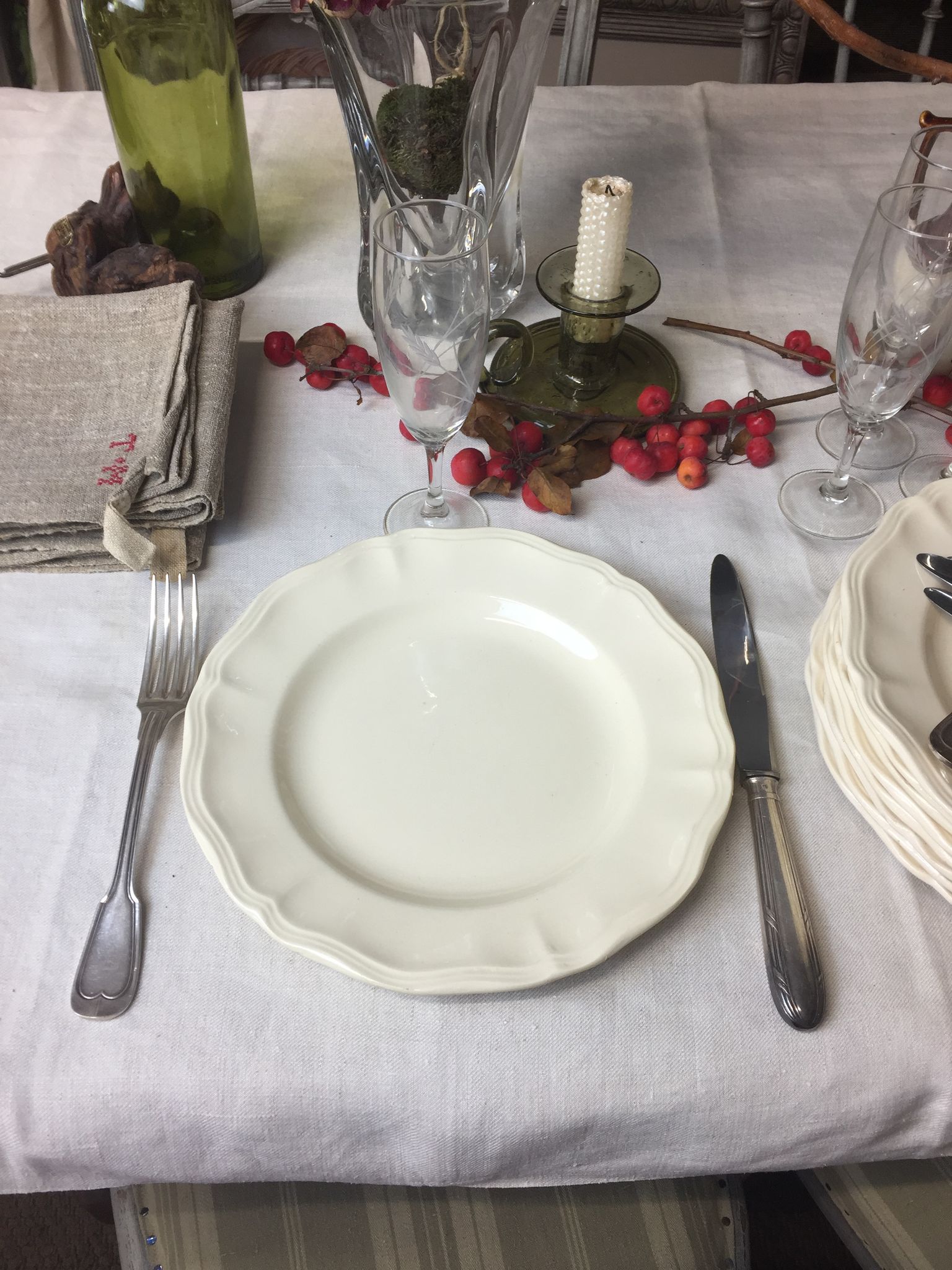 8 flat plates, color Ivory made in france Digoin Sarreguemines