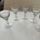Verres a pied a liqueur en verre pressé  anciens
