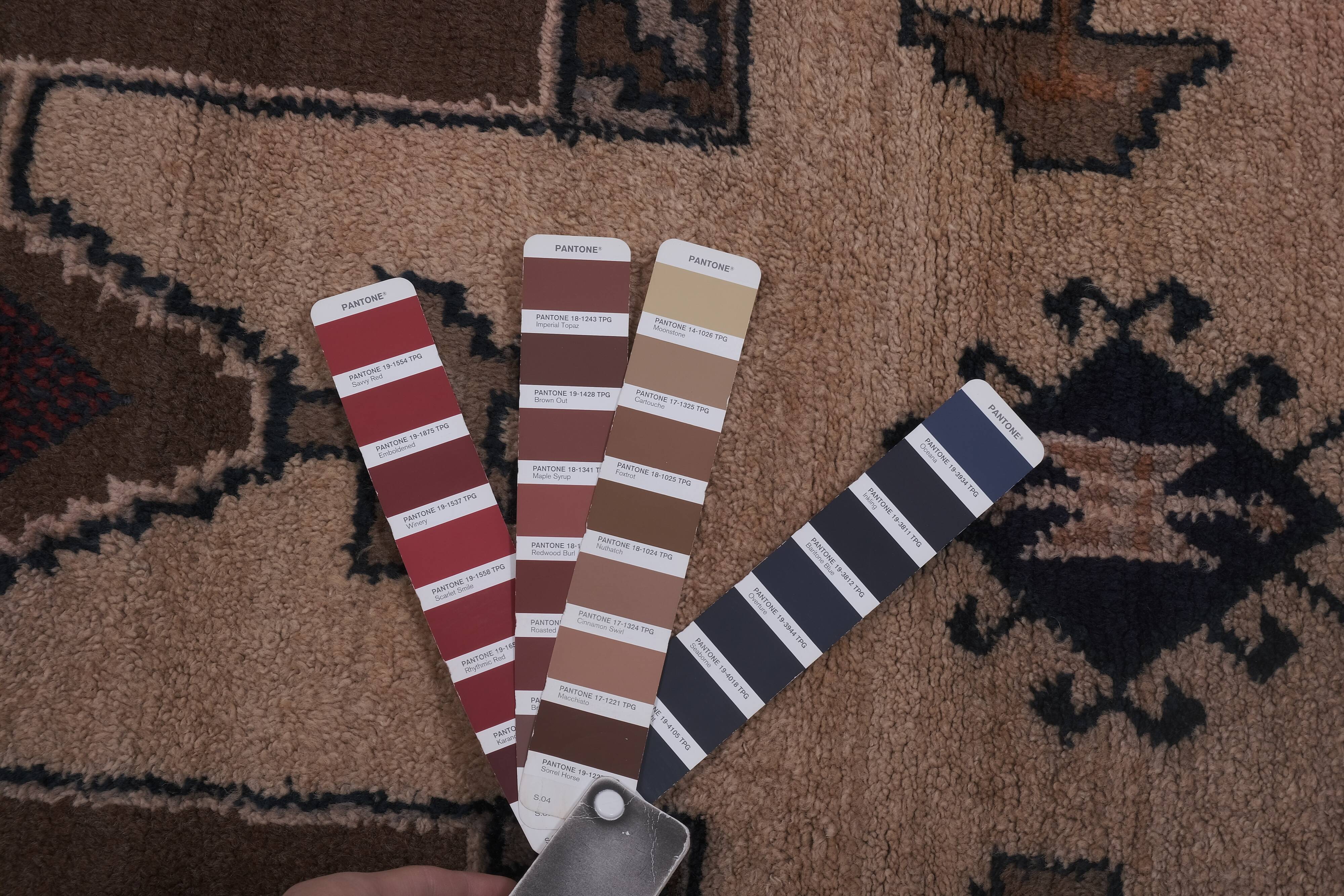 Vintage Turkish rug from Oushak, handwoven 138x244 cm