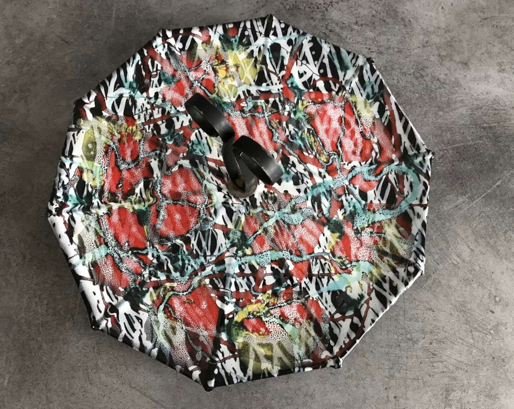 Plateau en céramique peinte décor