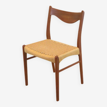 Chair Danish design by Arne Wahl Iversen for Glyngore 'Naerem'