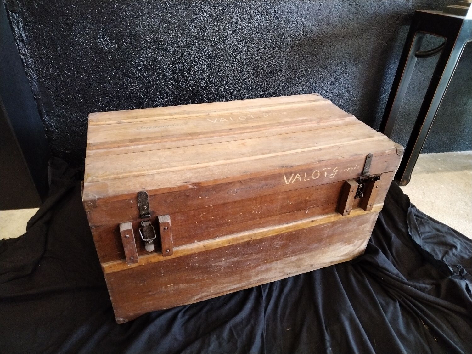 Wooden trunk early twentieth century