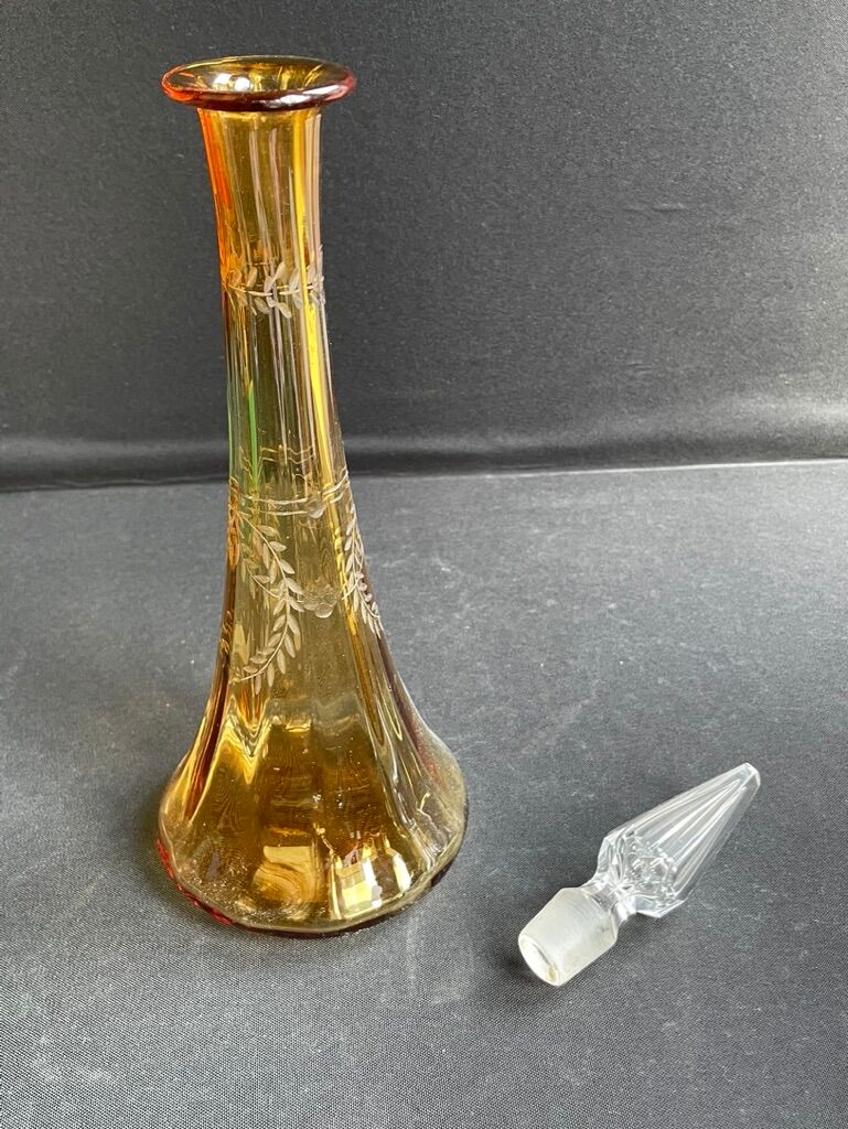Liquor decanter - amber-cut crystal