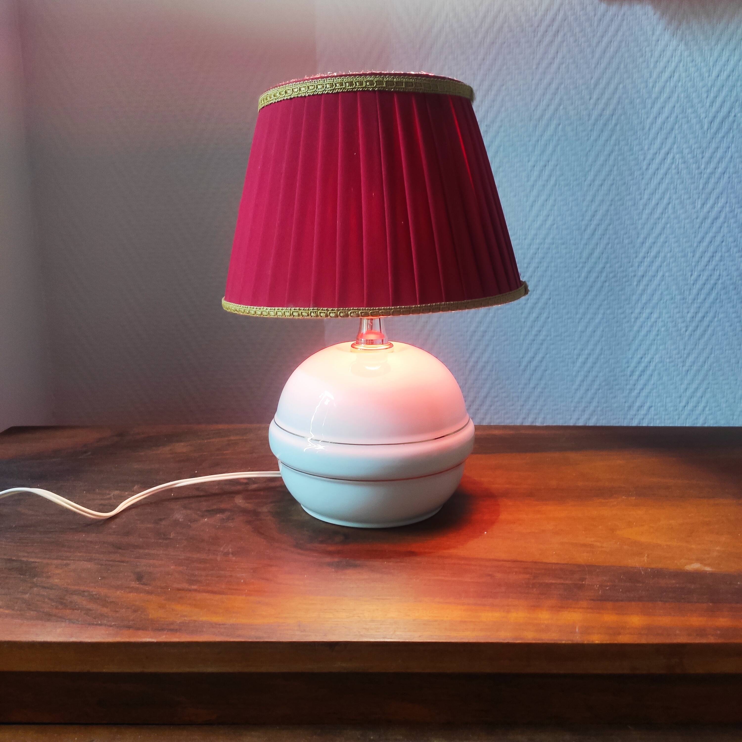 Vintage ceramic ball lamp