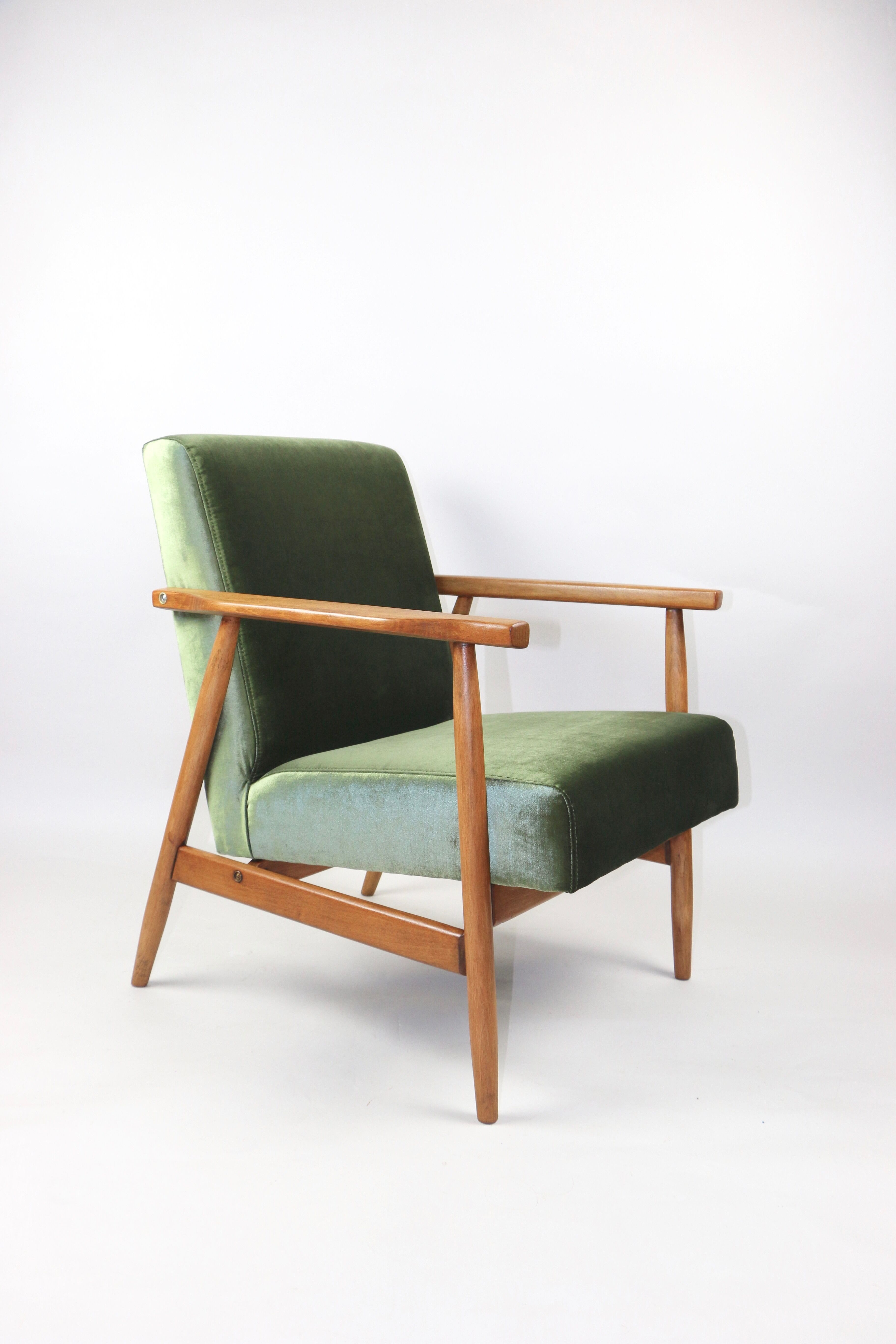 Vintage green velvet armchair, 1970
