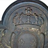Cast-iron fireplace plate patterned "Arms of France"