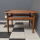 Table basse carrée en teck par Grete Jalk pour Glostrup Danemark années 1960.
