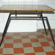table basse sauterelle années 50