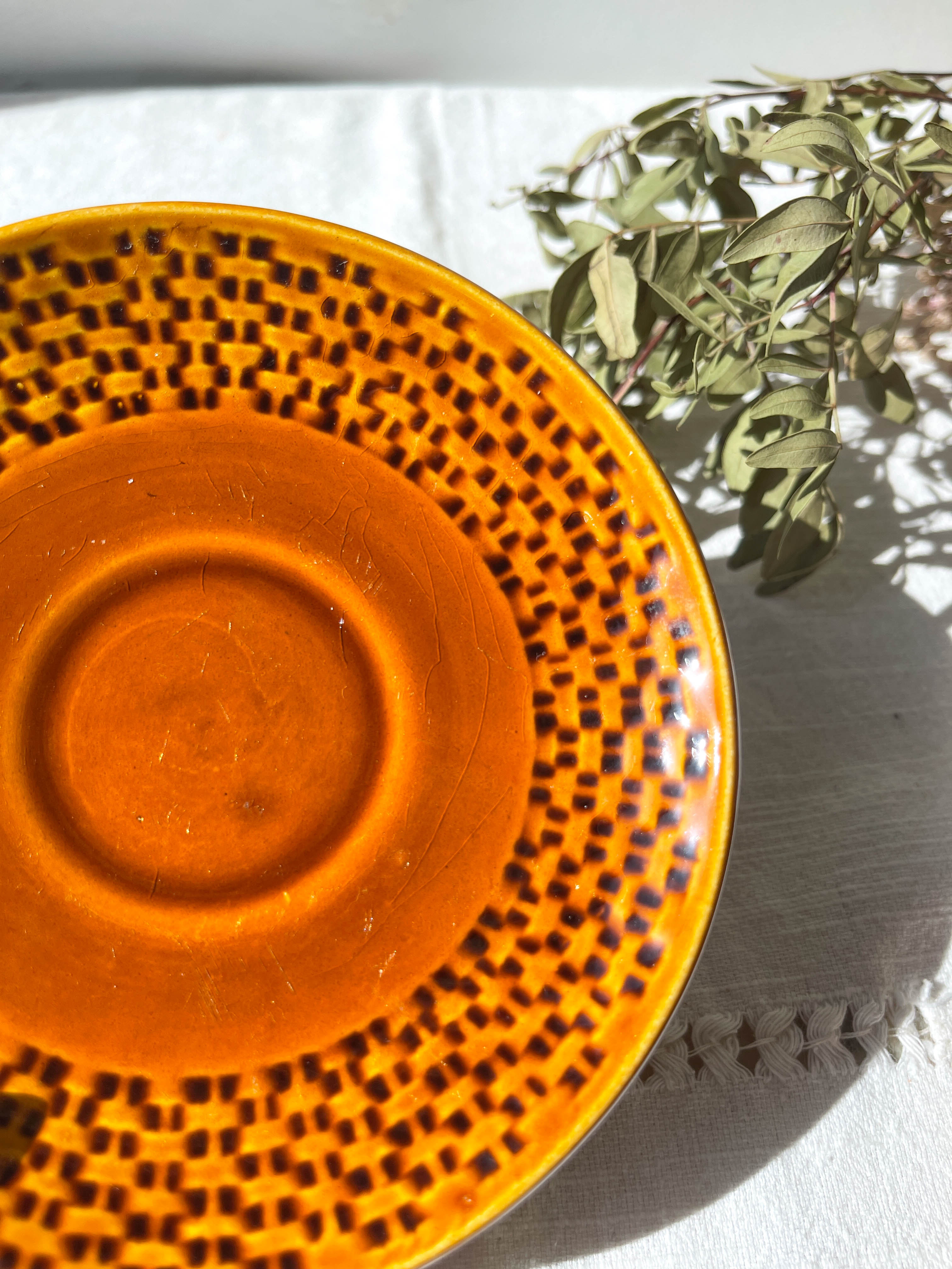 4 Vintage Caramel Earthenware Coffee Cups