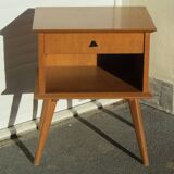 Vintage Scandinavian bedside table from the 60s in oak