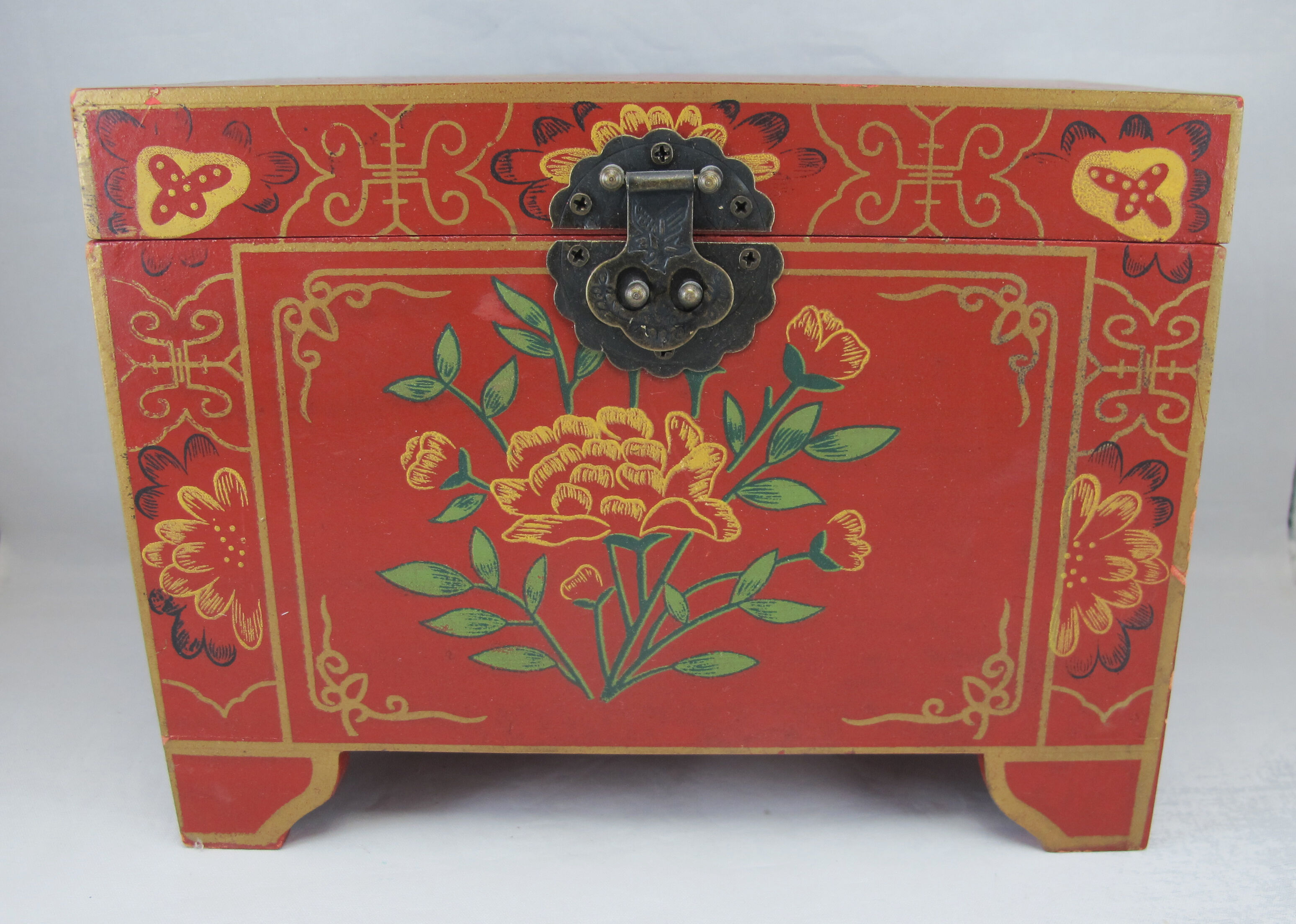 Chinese Chinese Red Lacquer Jewelry Box China