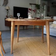 Round table