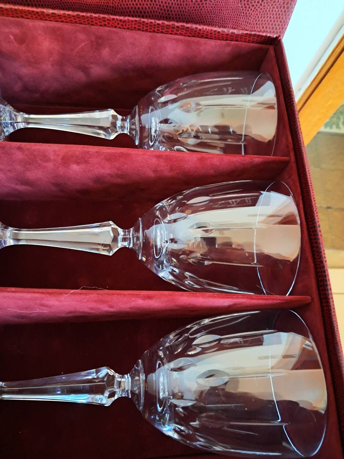 6 verres à vin en cristal de Lorraine neufs