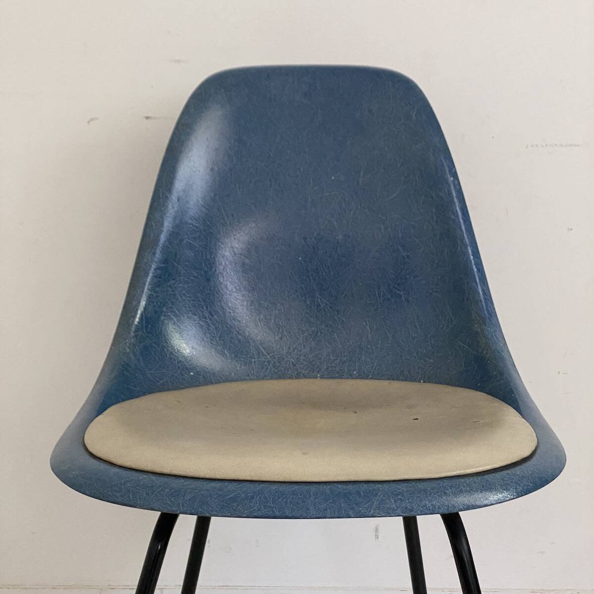 DSX chair by Charles and Ray Eames, Herman Miller edition