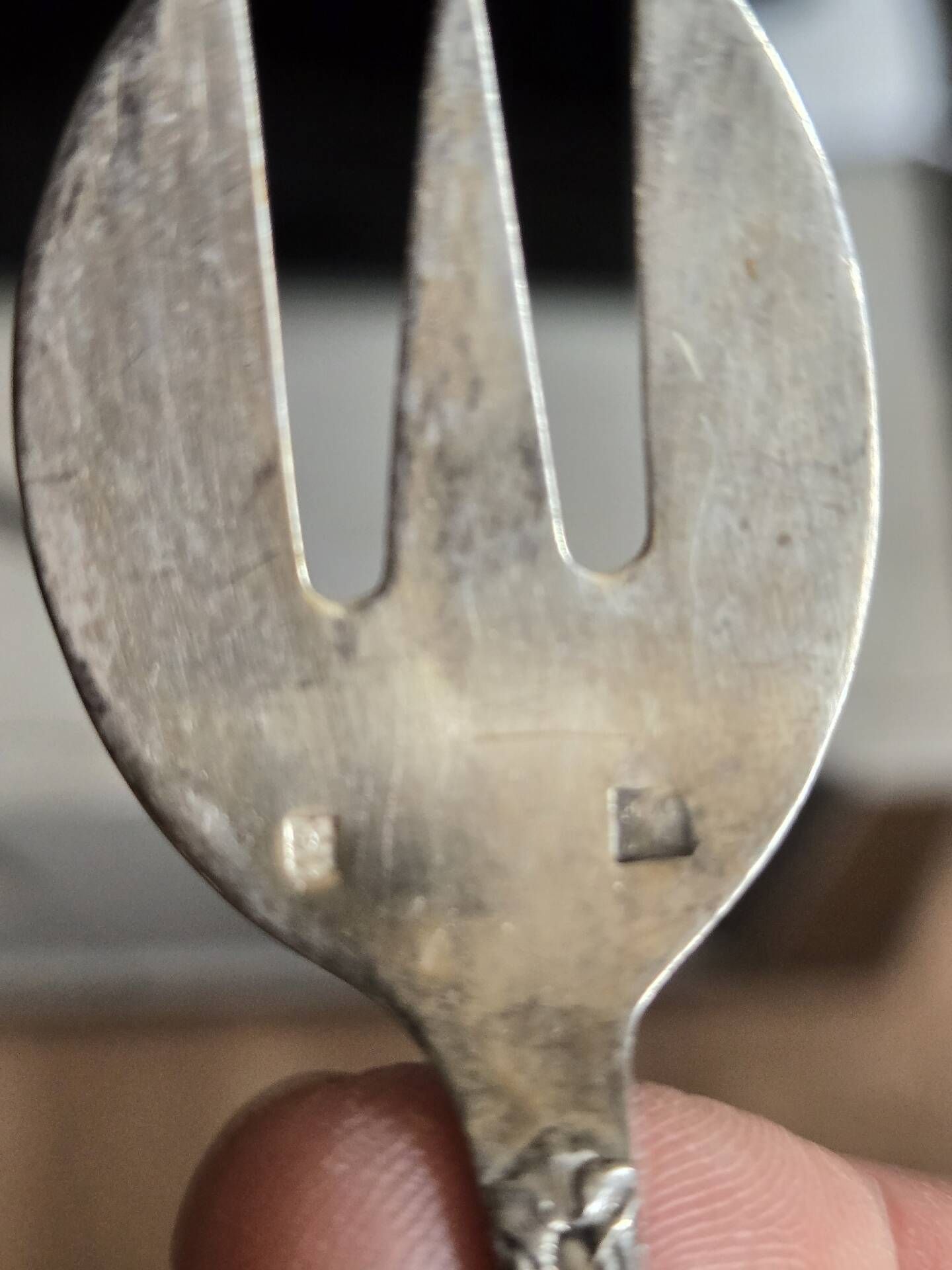 Set of 12 Art Nouveau cake/dessert forks - Silver-plated metal