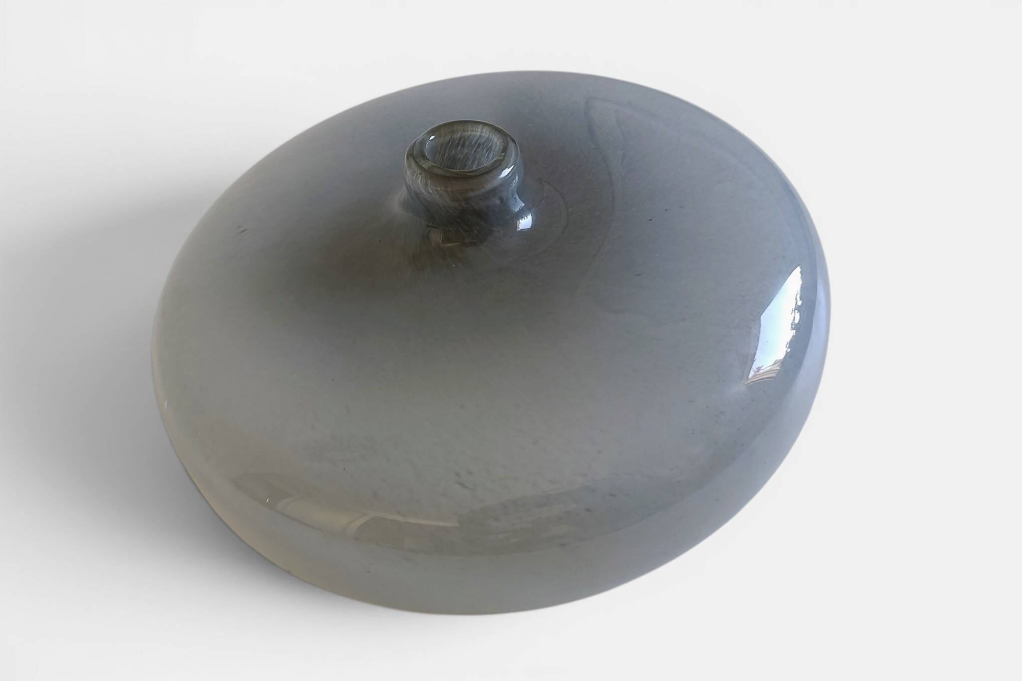 Vase en verre fumé Murano italien moderne / minimaliste, Italie, années 1970