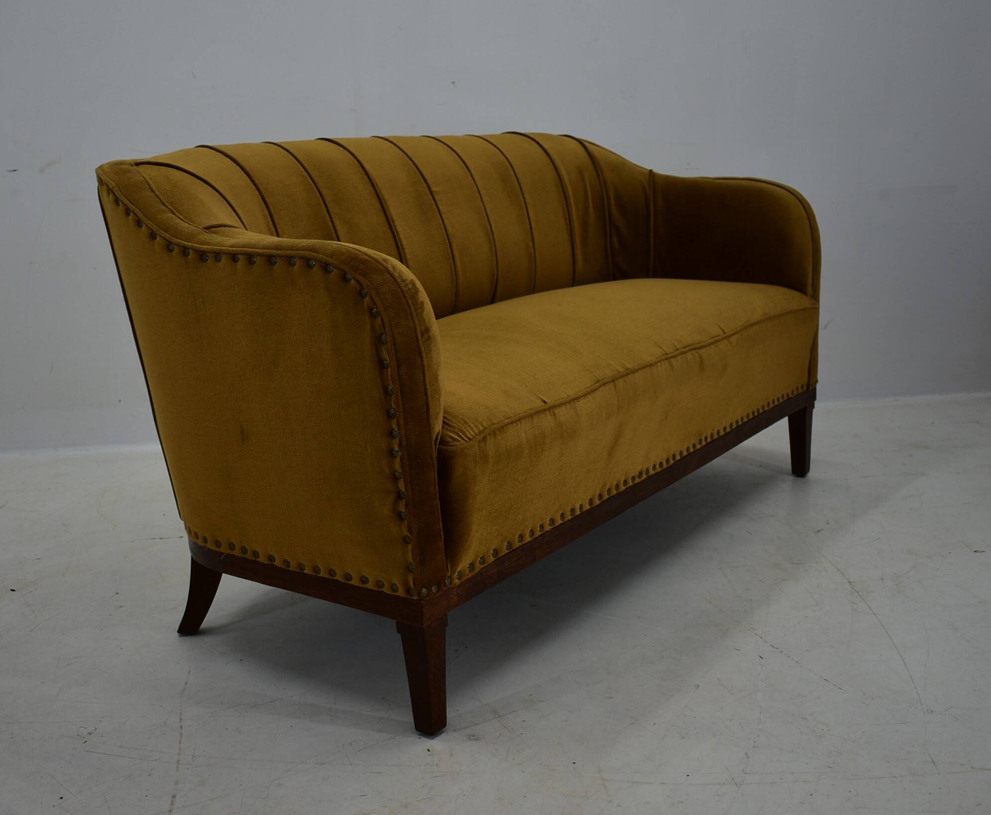 1930s Art Deco sofa, Czechoslovakia