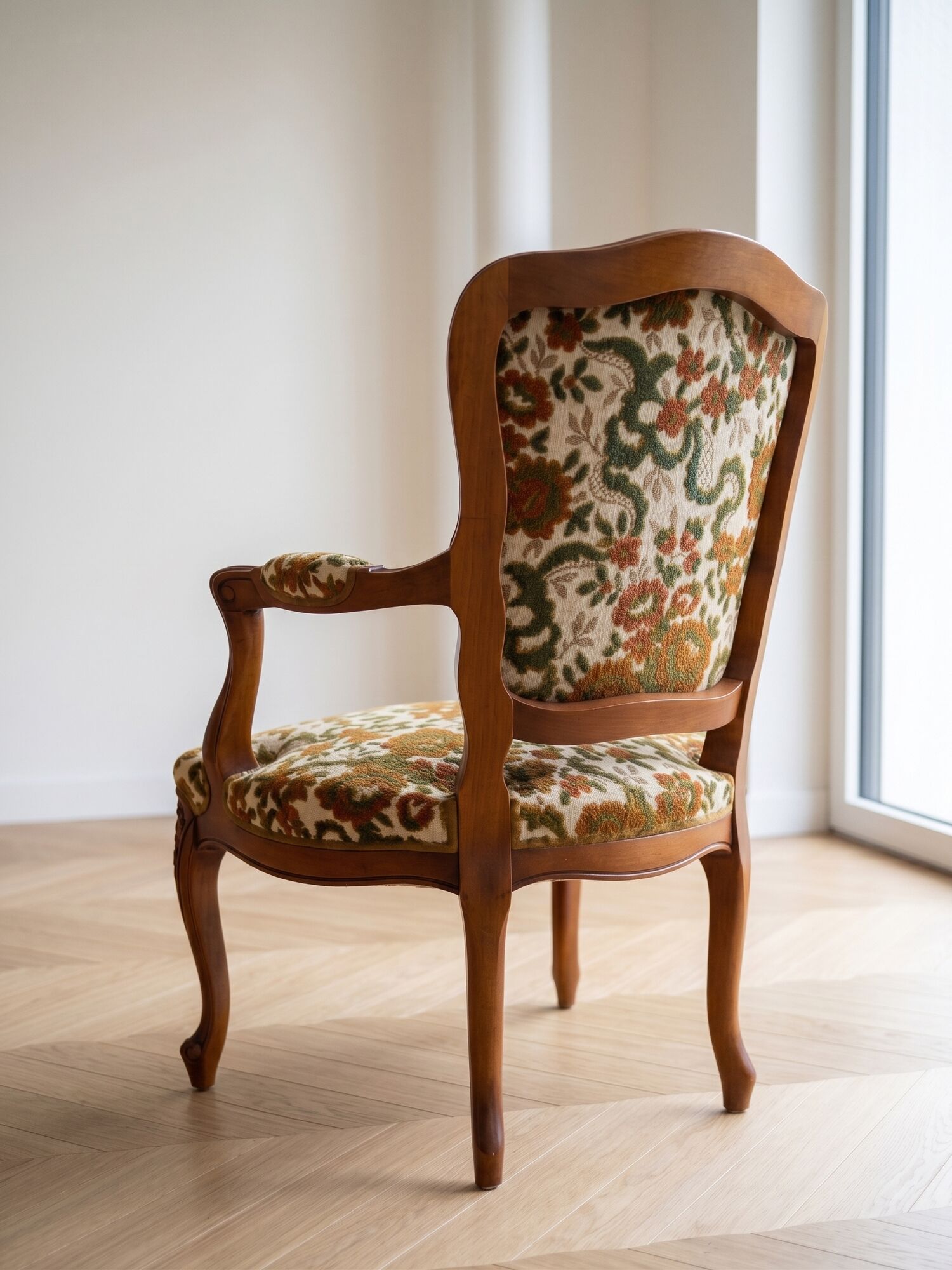 Louis XV armchair in wood and yellow and green floral fabric