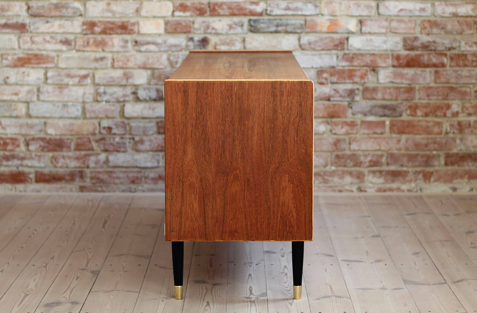 Enfilade de Nils Jonsson pour Hugo Troeds, 1960