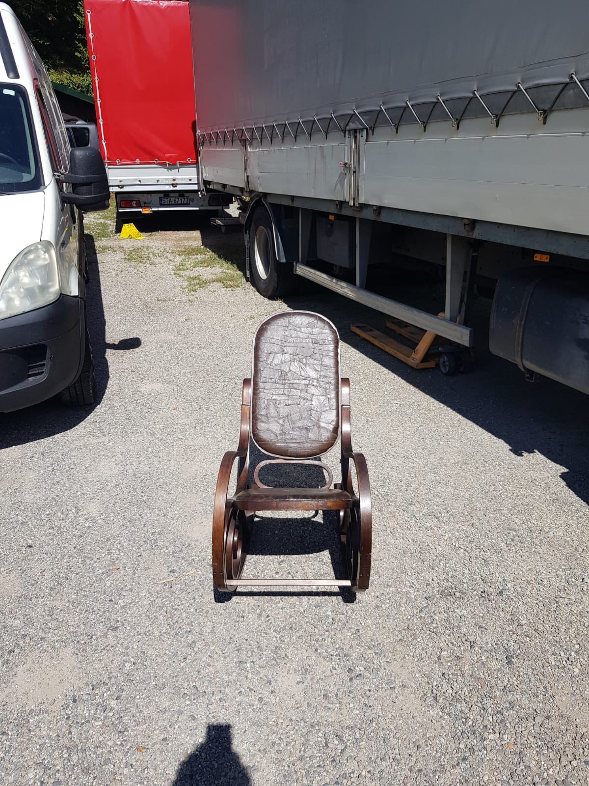 Rocking-chair vintage western wood and brown leather
