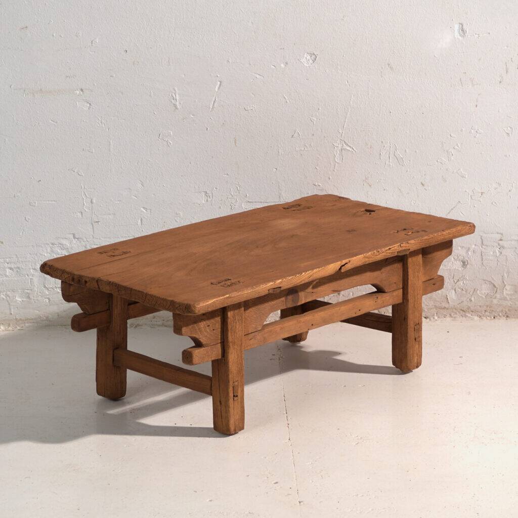 Kang table, antique pine wood – China, circa 1890