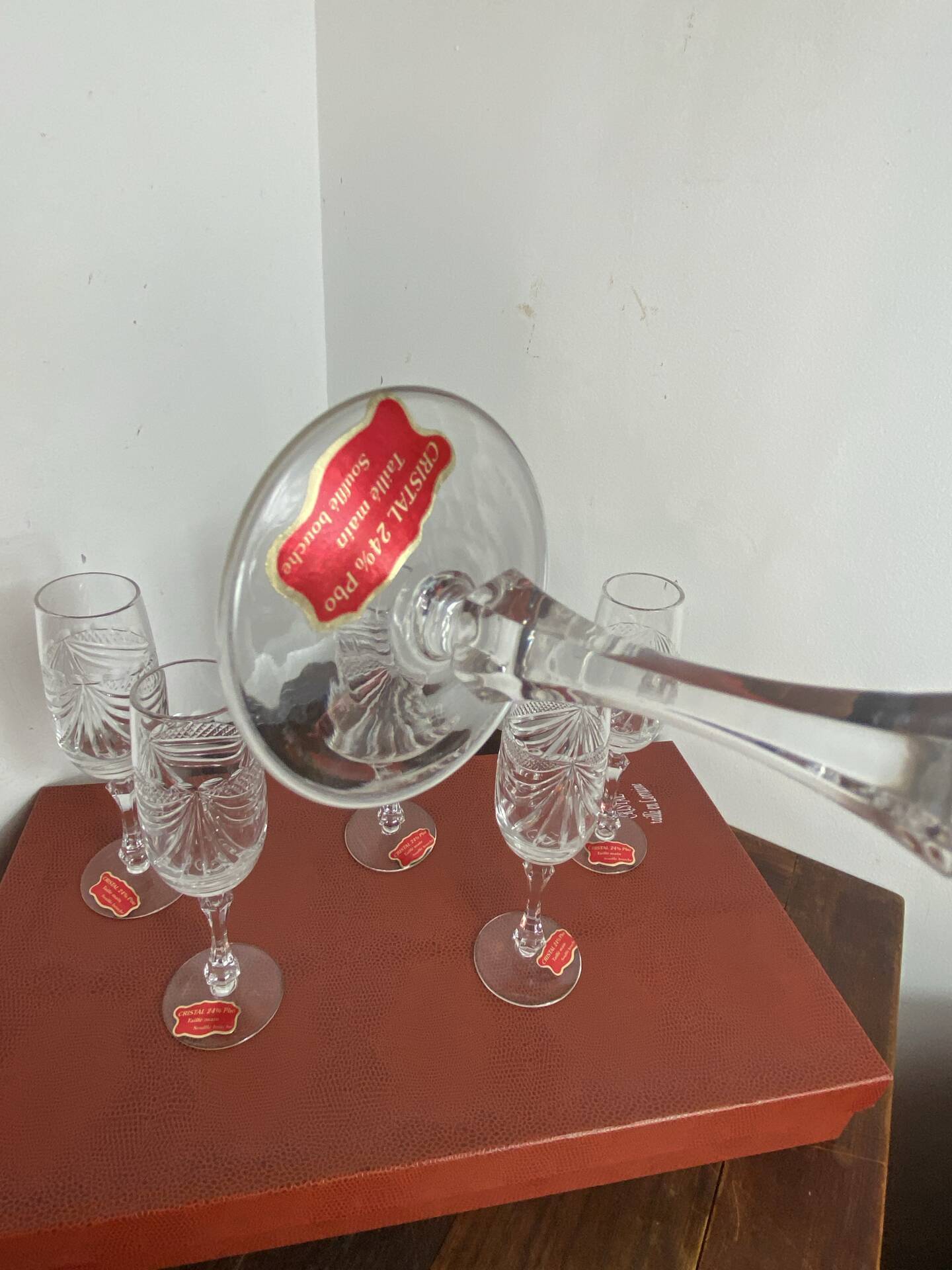 Champagne flutes, cut crystal from Lorraine, with original box.