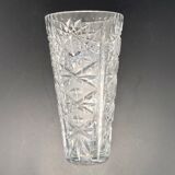 Vase en verre transparent ciselé
