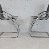 Pair of chairs by Yves Christin, tubular steel, purple plexiglass. Ed. Airborne, France cira 1970