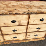 Drawer cabinet