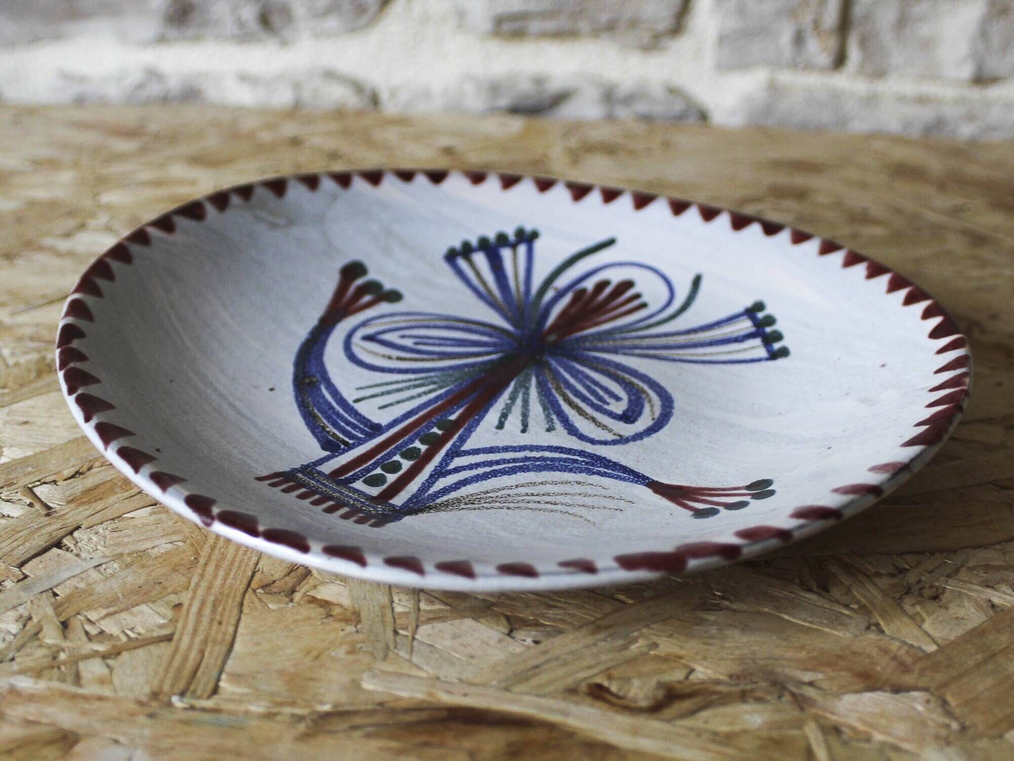 Ceramic plate with painted decoration - Jean Derval with the Atelier du Murier