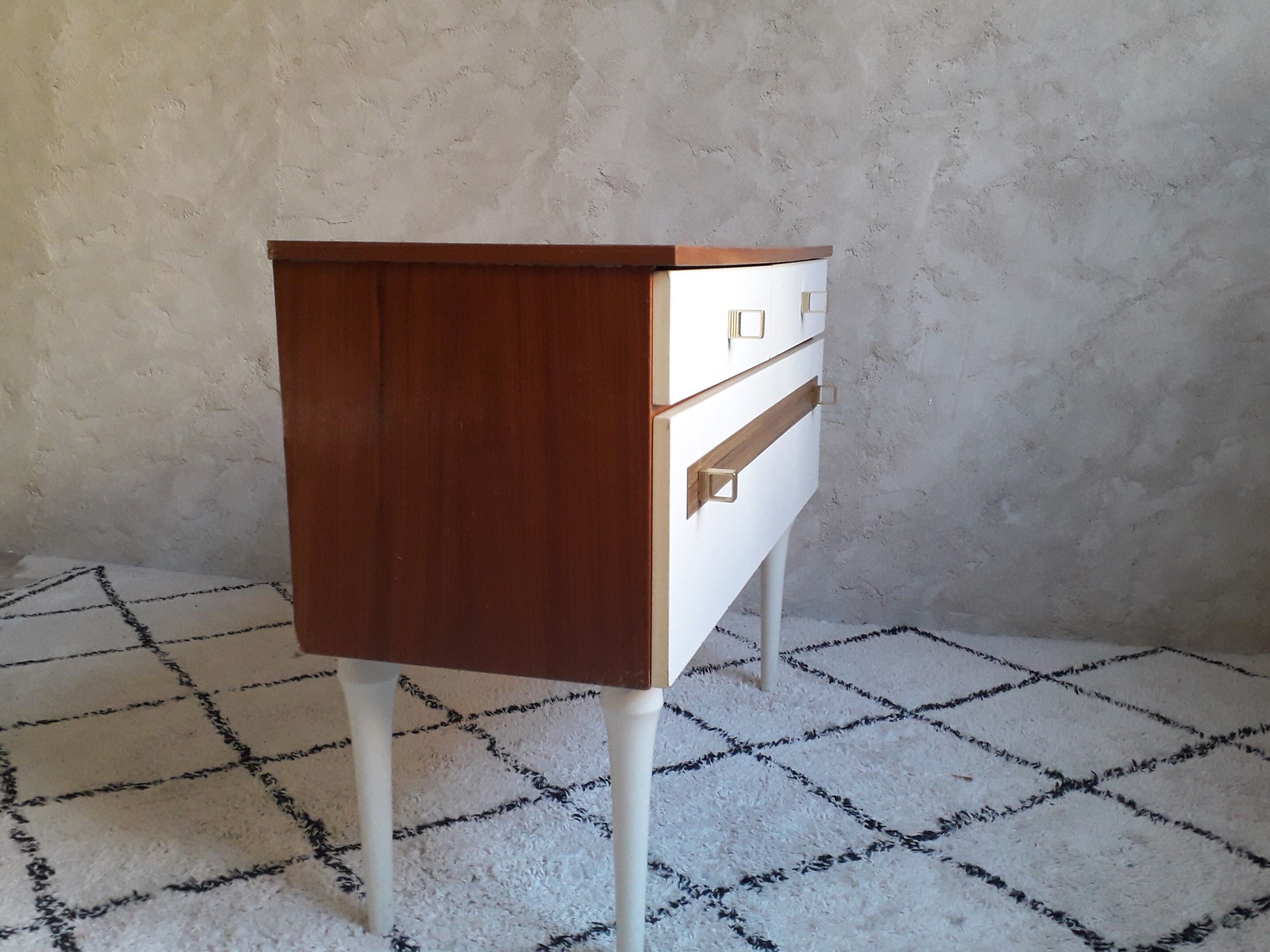 vintage  chest of drawers