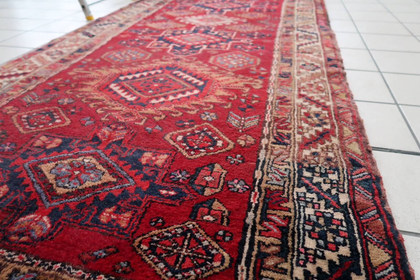 Tapis coureur vintage du Moyen-Orient Malayer fait main en laine 108 x 321