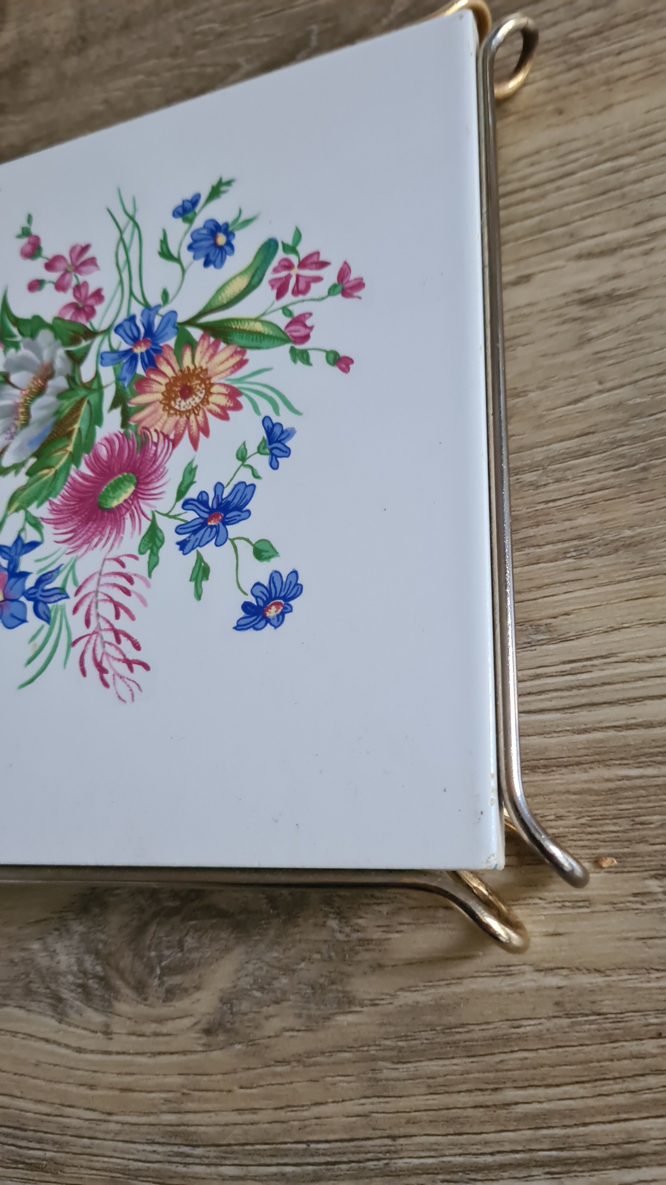 Old faience trivia Gien floral decoration