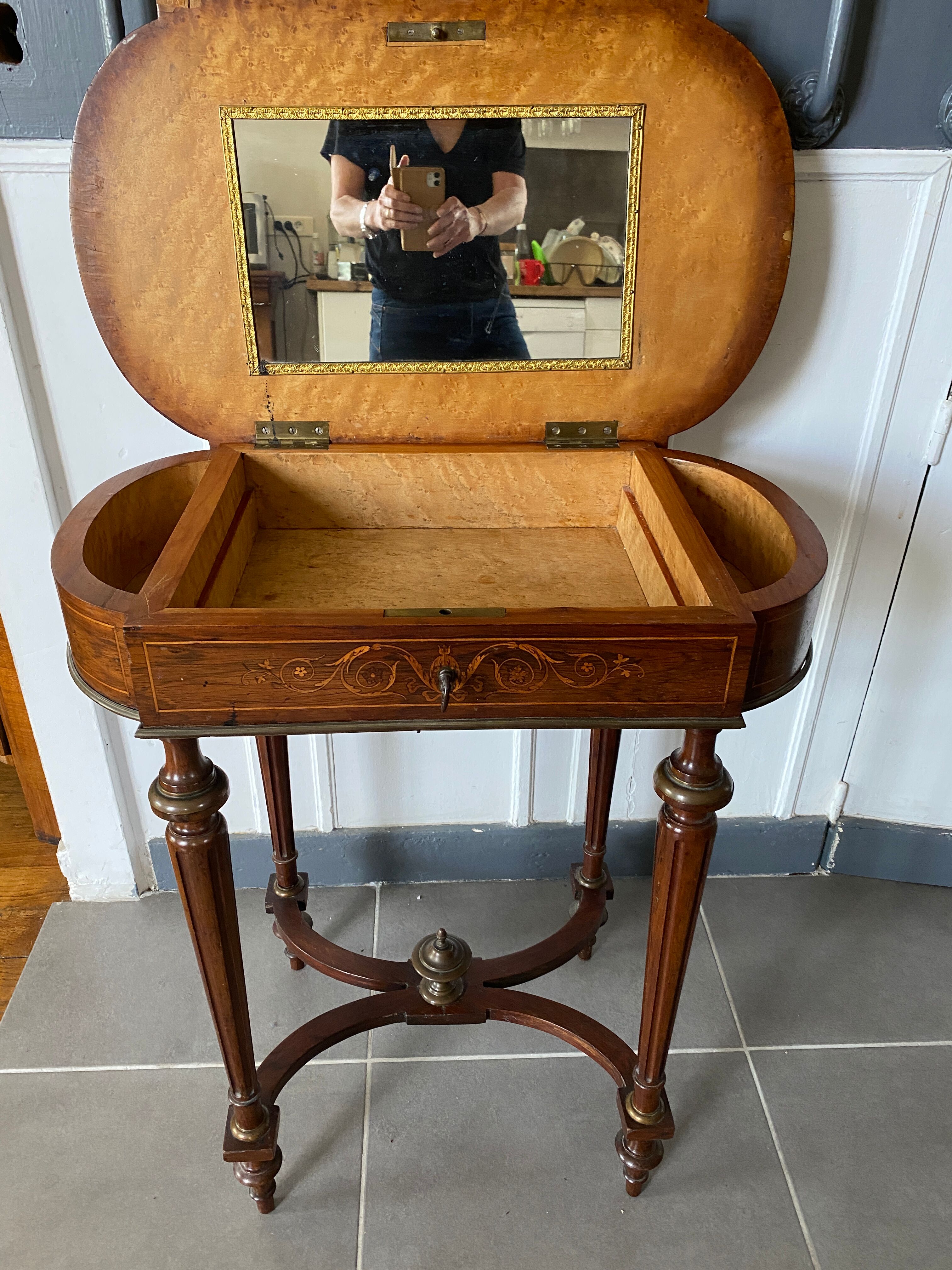 Napoleon III style table inlaid style