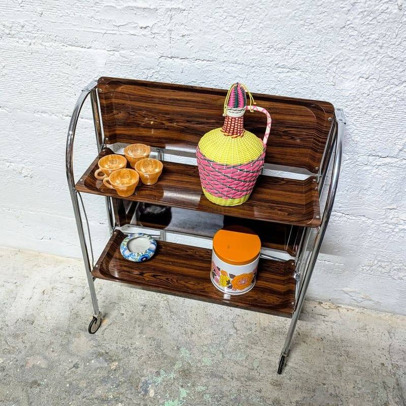 Desserte pliante vintage à roulettes